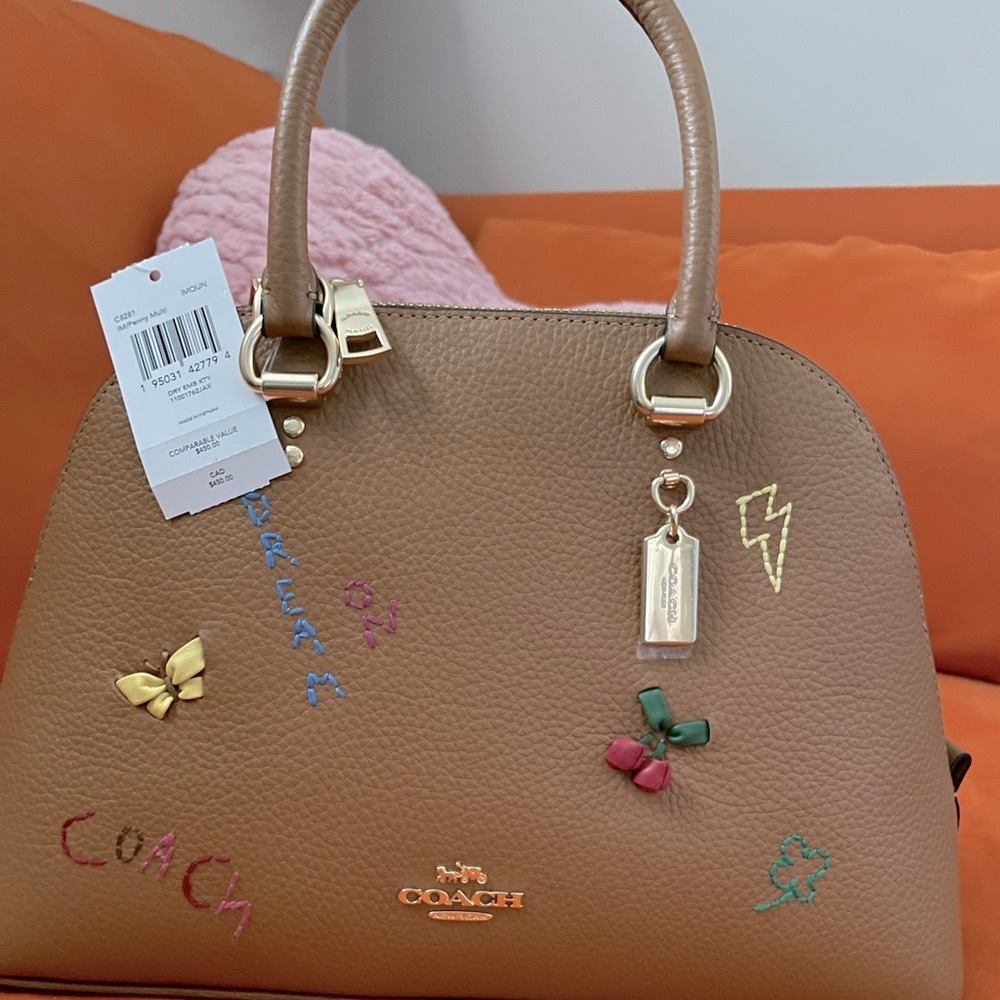 Coach Purse 👜 - Picture 2 of 6